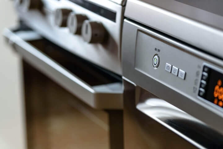close up of cooker controls